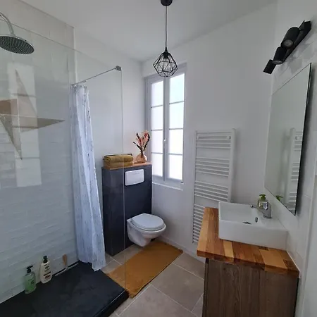 Termes. Beau Confort Appartement Rochefort (Charente-Maritime)