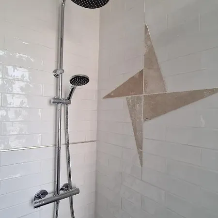 Appartement Termes. Beau Confort Rochefort (Charente-Maritime)